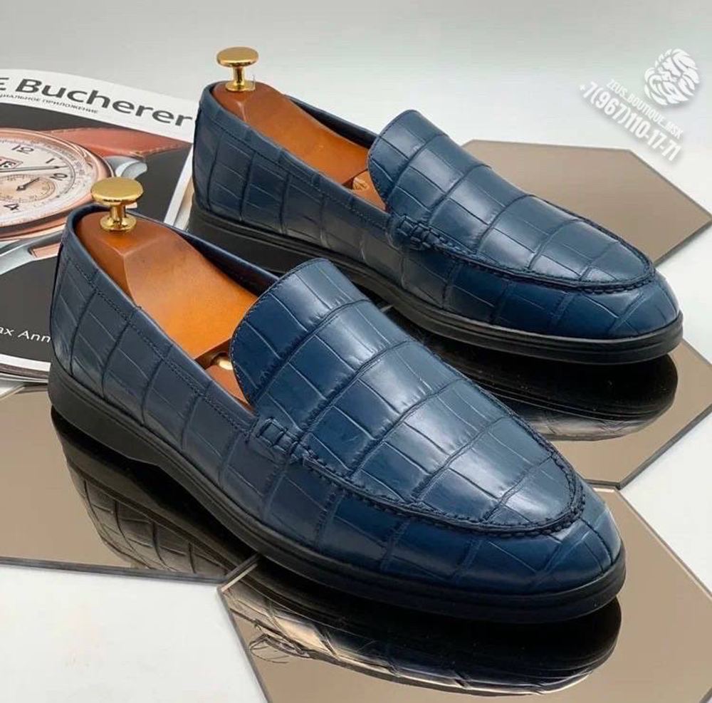 Лоферы Loro Piana из кожи крокодила