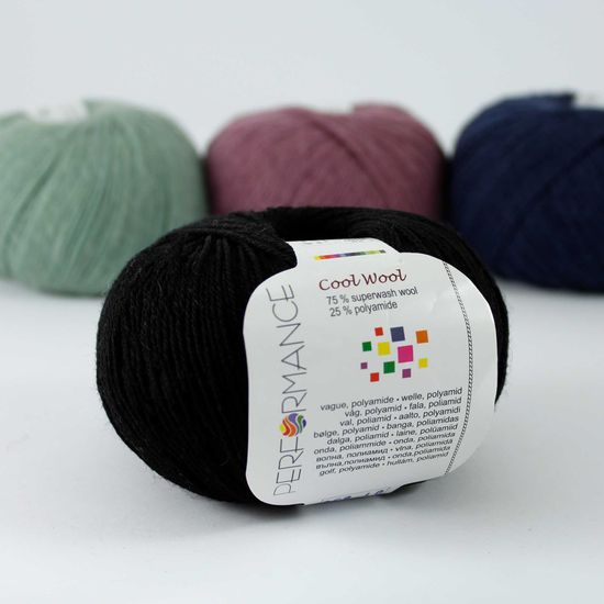 Пряжа Cool Wool 4-ply PERFORMANCE (75% шерсть супервош, 25% полиамид)