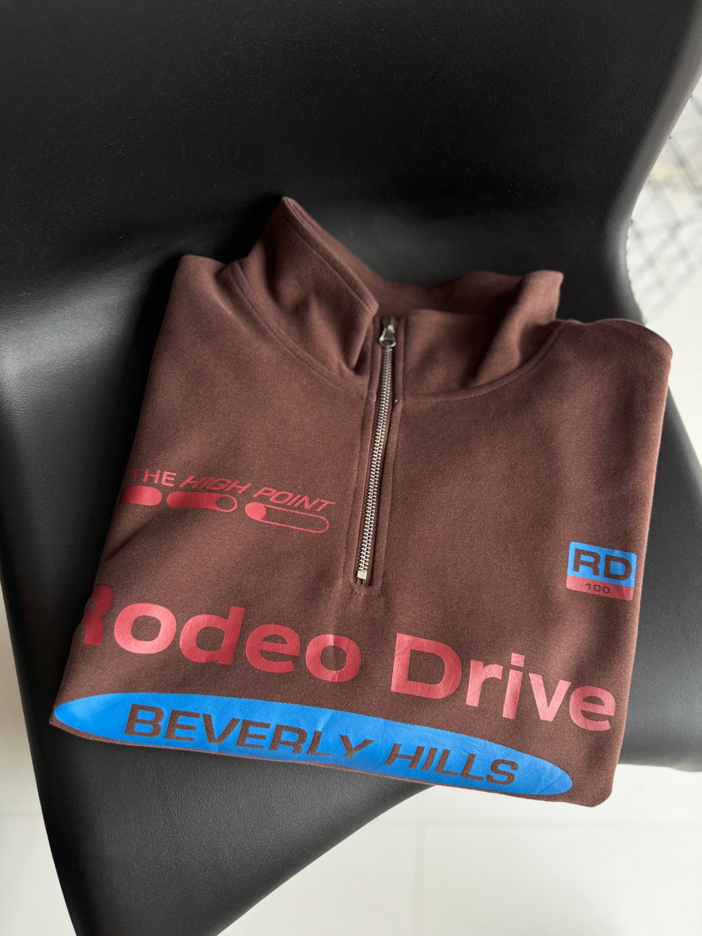 Костюм жен. 900 кор.