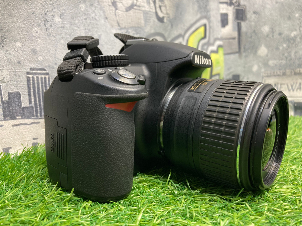 Nikon D3100 kit 18-55mm 3.5-5.6G VR II 6500 кадров
