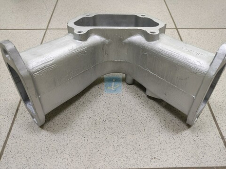 Патрубок соеденительный 238Ф-1115032