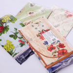 Скатерть ПЕРСПЕКТИВА с бейкой 135*160 неткан.основа с ПВХ Микс расцветок