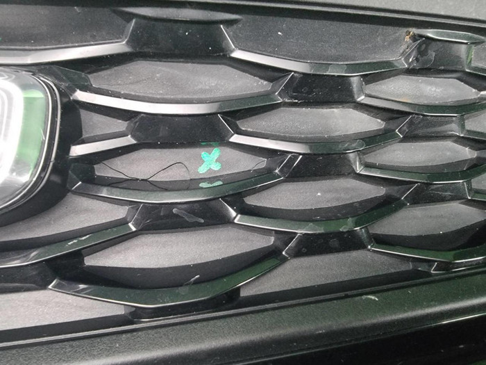 Решетка радиатора Geely Tugella (2022-н.в.)