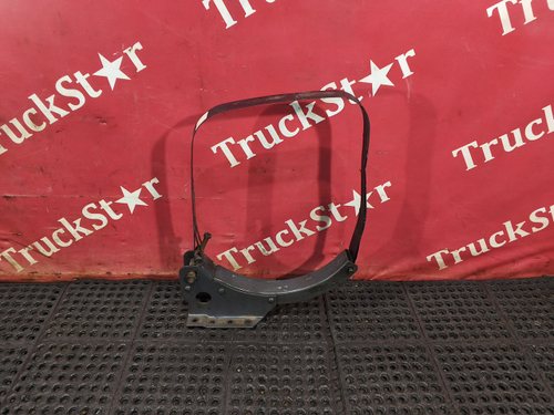 Кронштейн крепления топливного бака