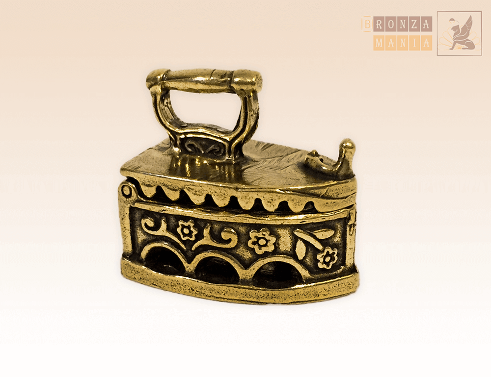 фигурка Утюг