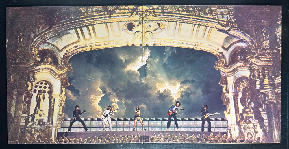Blue Oyster Cult ‎– On Your Feet Or On Your Knees 2LP (США 1975г.)