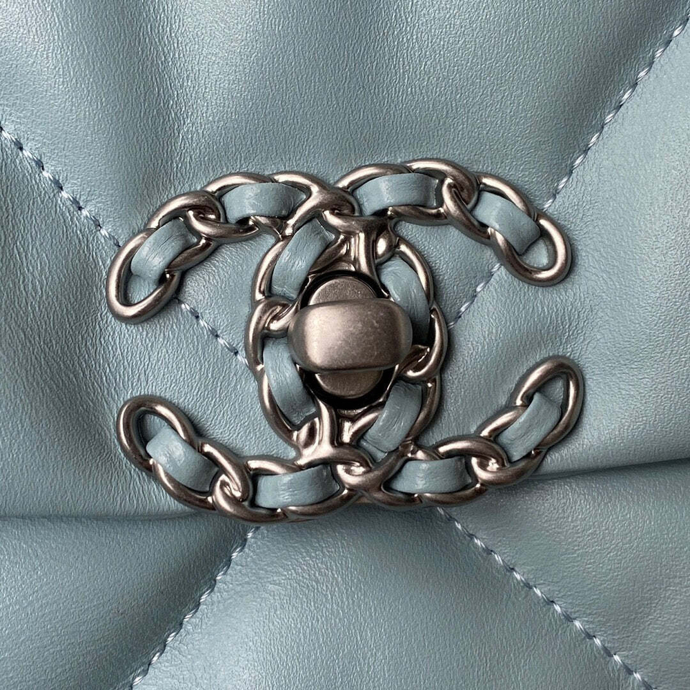 Chanel 19 Large 30 cm