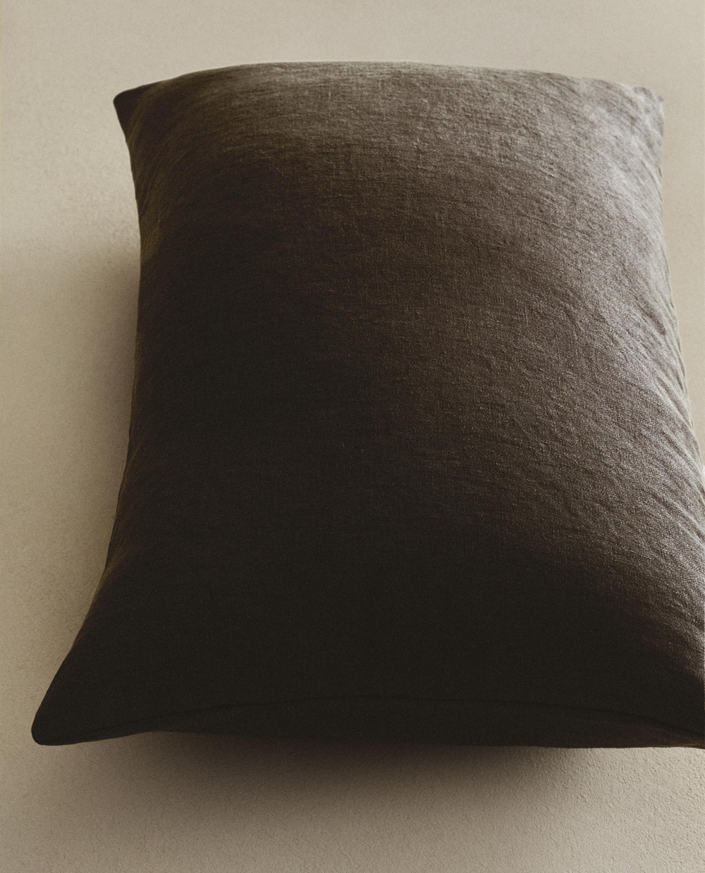 Zara Home наволочка декоративная из льна, коричневый, 40x60 см