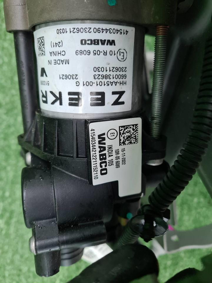 Компрессор пневмоподвески Zeekr 001 (2021-н.в.)