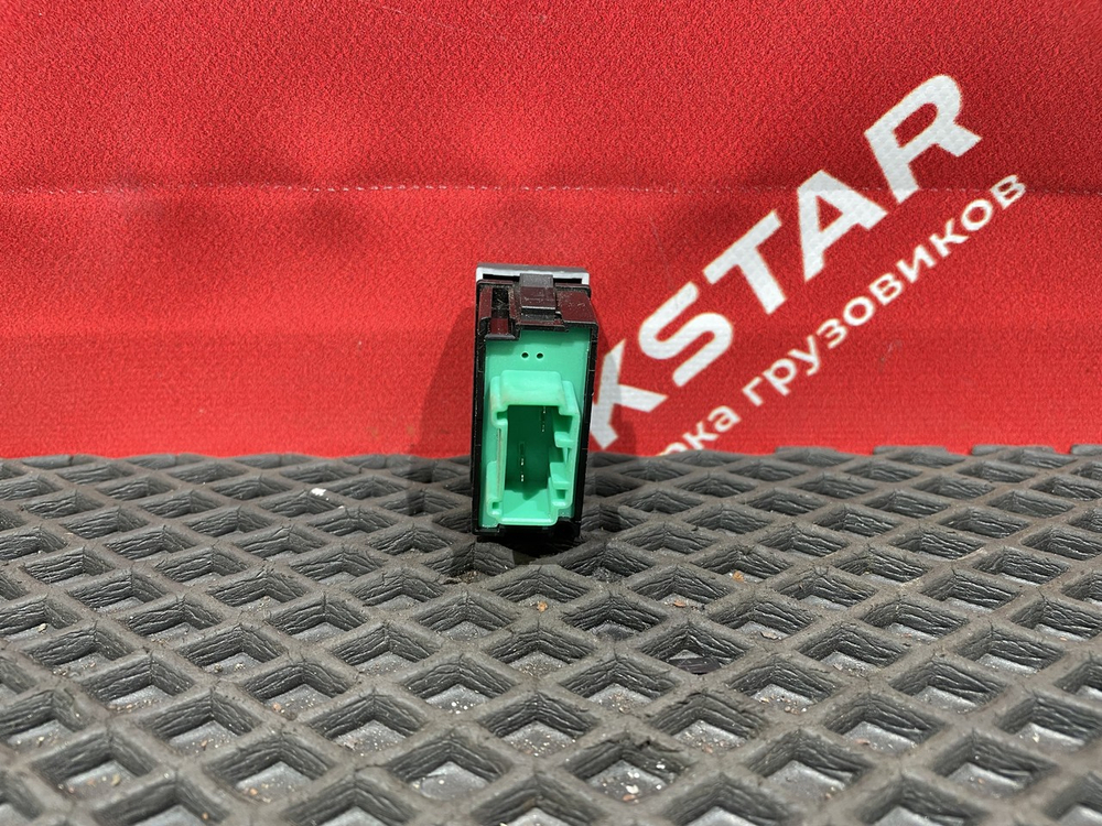 Кнопка звукового сигнала