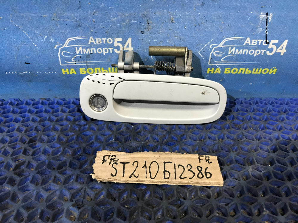 Ручка двери передней правой внешняя TOYOTA CORONA PREMIO 1996-2001