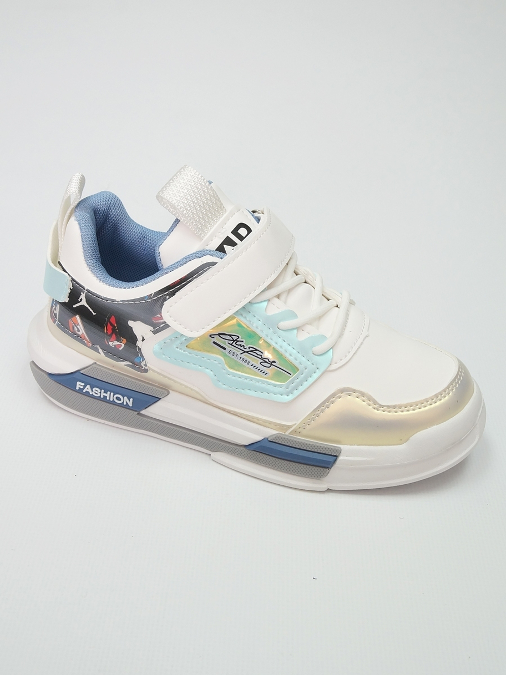 Кроссовки детские