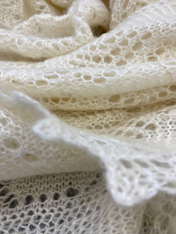 Косынка ажурная экрю
