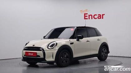 Mini Cooper 5 дверей Classic (06.2022)