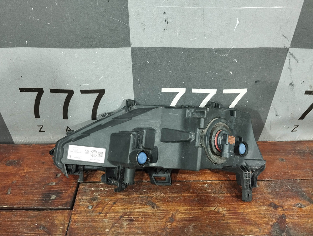 ПТФ передняя правая Skoda Rapid 2 20-нв Б/У Оригинал 60U941700