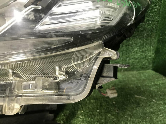 Фара левая Toyota LC Prado 150 (17-нв) LED