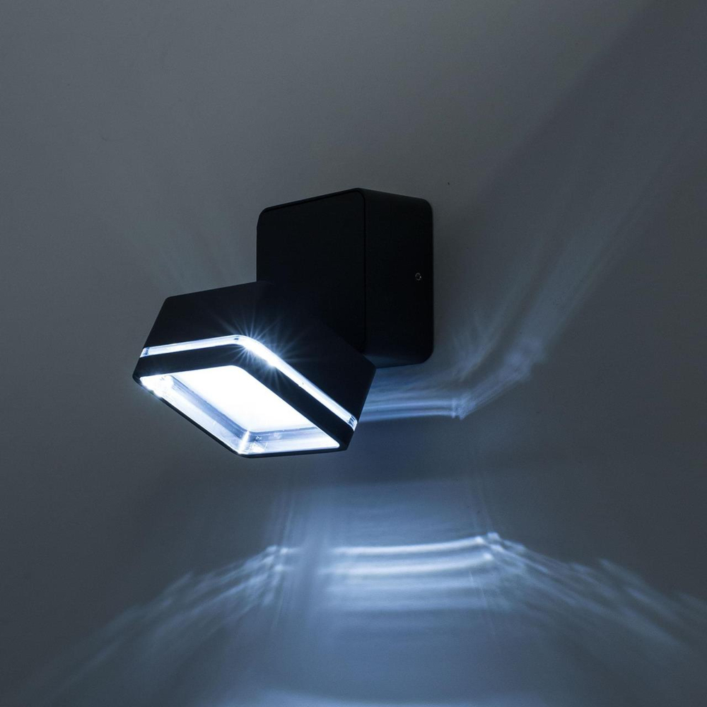 Уличный настенный светодиодный светильник Citilux GARDA CLU0008K