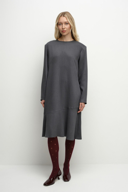 Платье с воланом