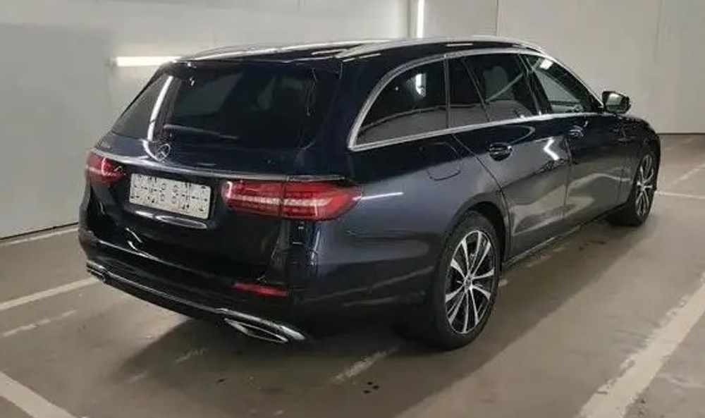 Mercedes-Benz E 300