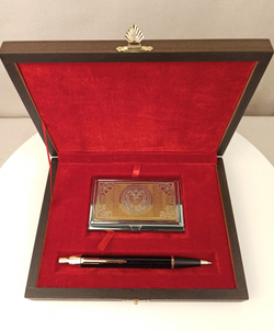 Набор "Гербовый" №14 визитница (Златоуст), ручка Паркер