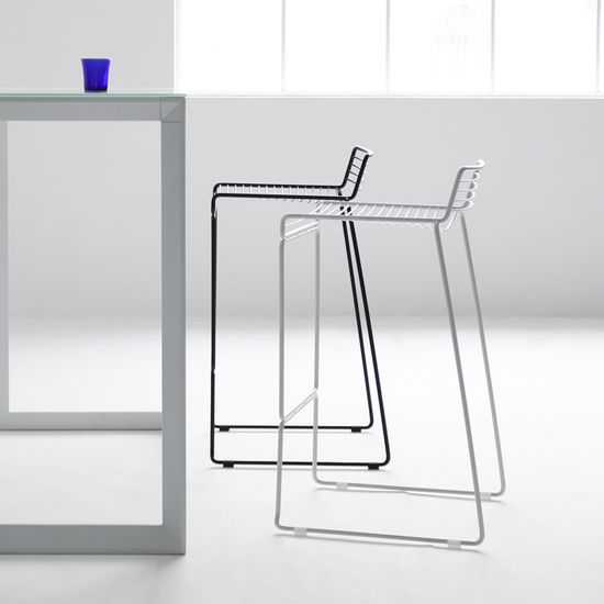 Барный стул Hero черный