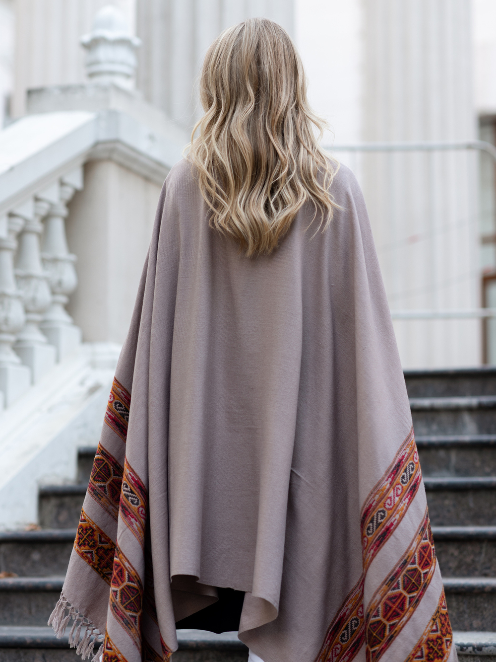 Шаль Куллу (серый)