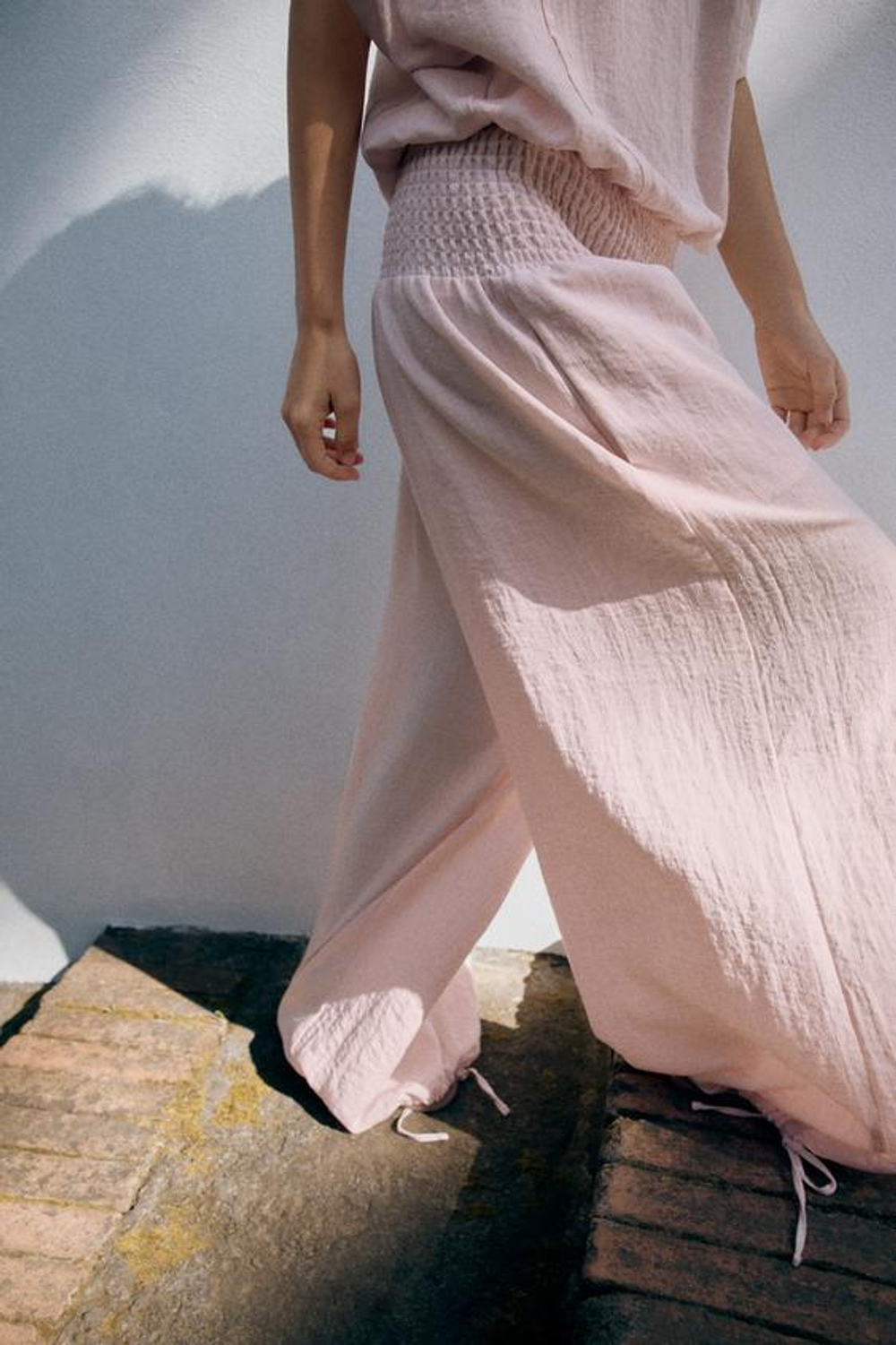 ZARA БРЮКИ BAGGY С ЭЛАСТИЧНЫМ ПОЯСОМ, СВЕТЛО-РОЗОВЫЙ