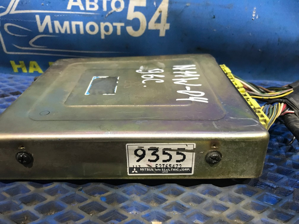 Компьютер двигателя MITSUBISHI RVR 1996