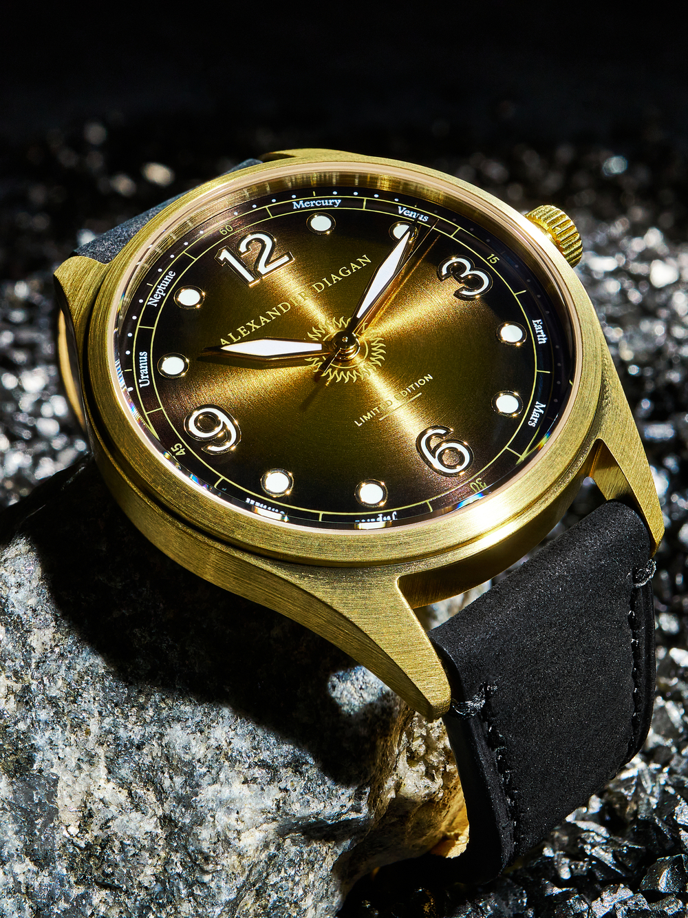 Часы кварцевые Solar System, латунь, коричневые