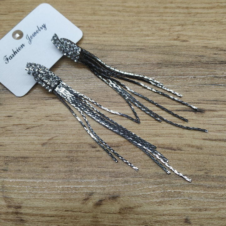 Серьги англ.заст. Bogema изгиб страз цепочки жгутики металл графитовый