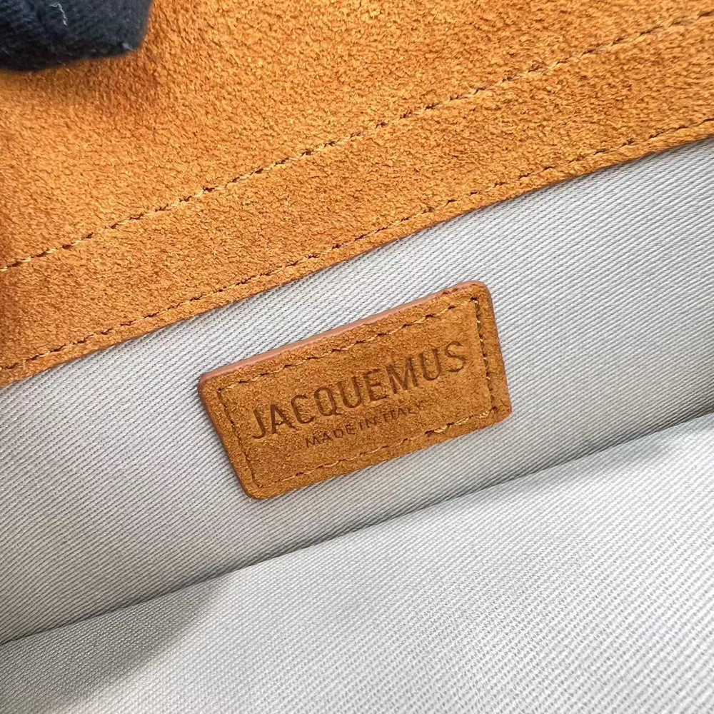 Jacquemus Le Bambino 17 cm