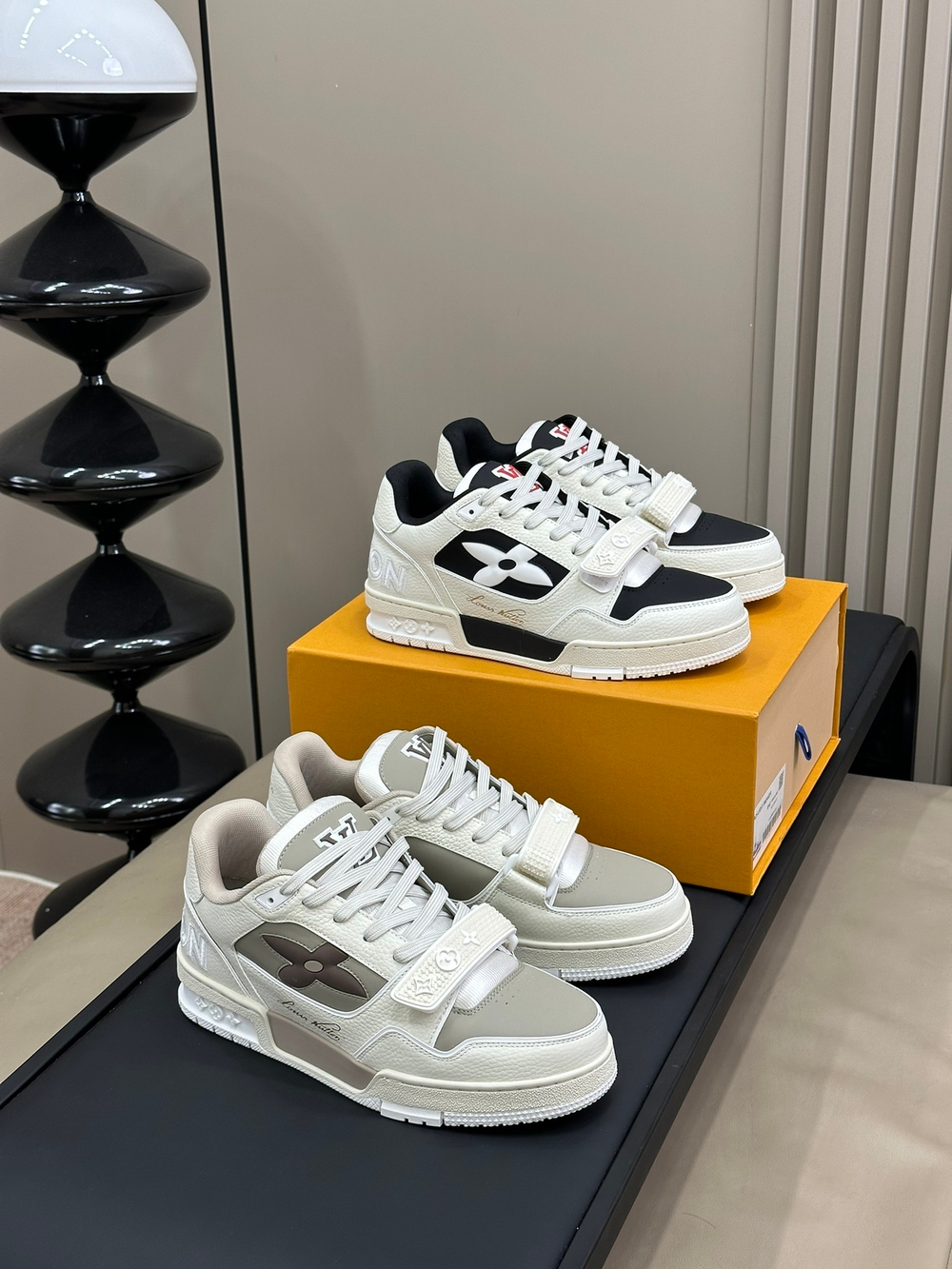 Louis Vuitton Trainer (2 colors)