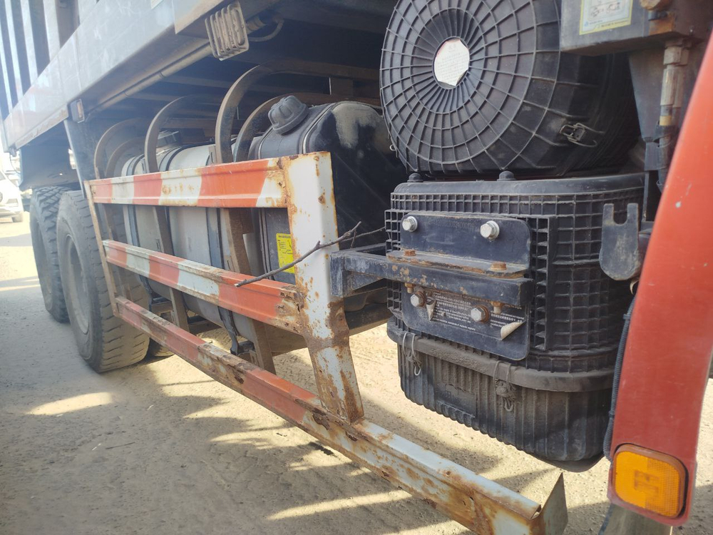 Shacman (Shaanxi) SX* 6x6 Самосвал SX32586V385 (Дизельный, 11,6 л, 423 л.с., МТ)