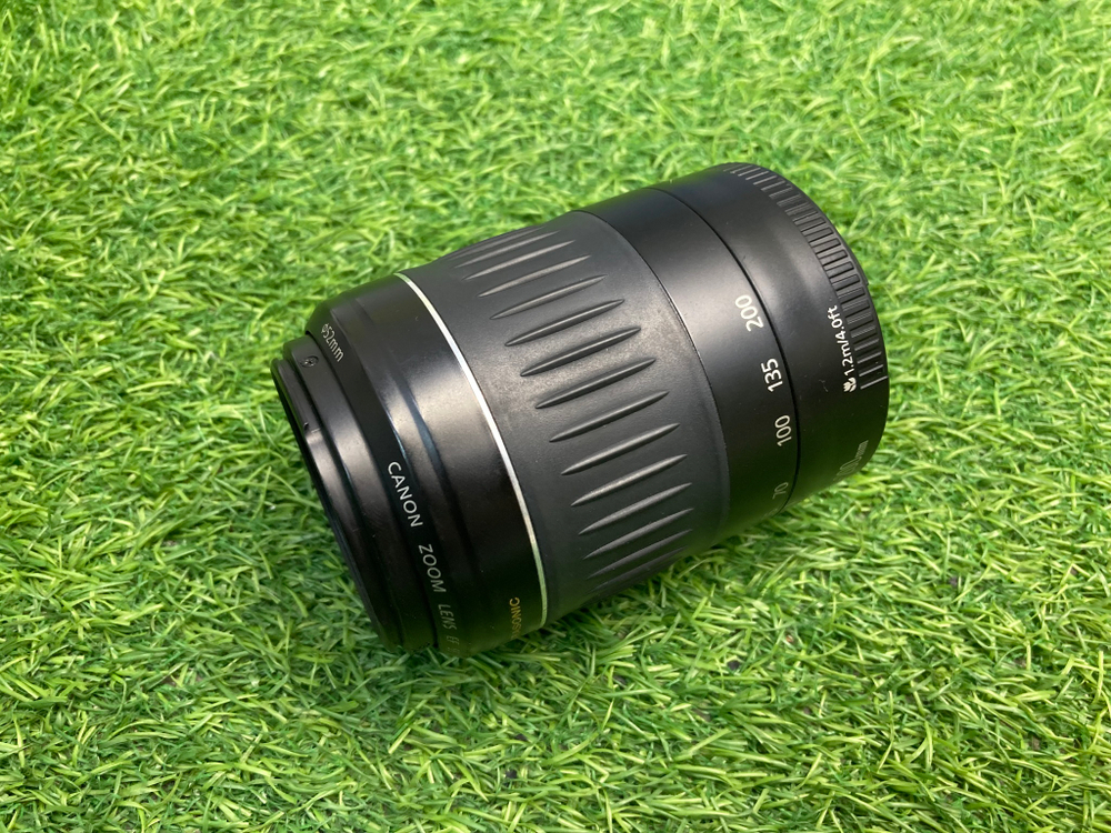 Canon EF 55-200mm 4.5-5.6 II USM