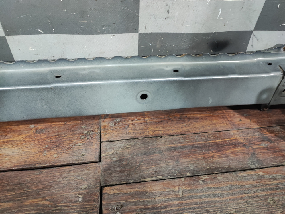 Усилитель переднего бампера Subaru Forester 5 (SK) 18-нв Б/У Оригинал 57711SJ0609P