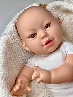 Кукла Berjuan мягконабивная 42см без одежды (8076)