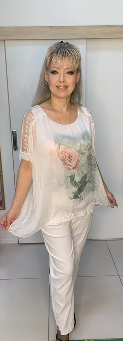 Белый блузон-двойка из шелка с кружевами и изображением розы