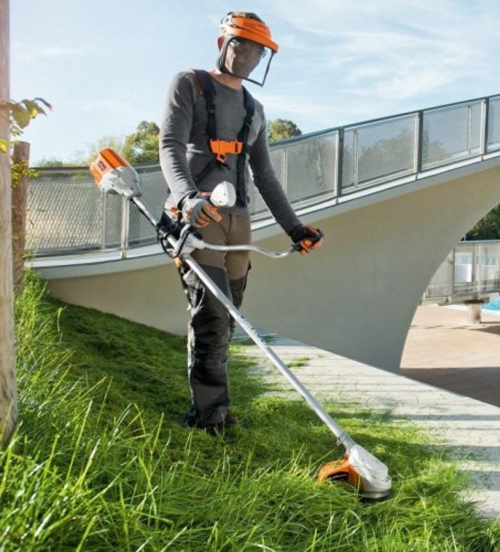Триммер аккумуляторный STIHL FSA 90 без АКБ и З/У 48632000003