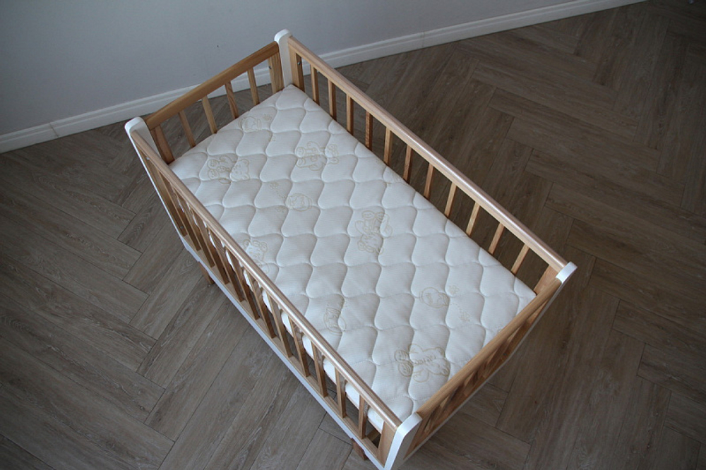 Детская кроватка Фабрика Облаков Onlybaby Scandi, без маятника молочный, дерево