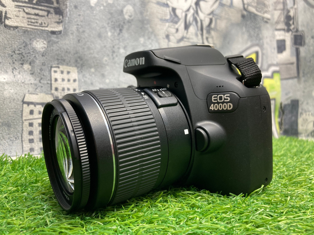 Canon EOS 4000D Kit 18-55mm 3.5-5.6 III 300 кадров