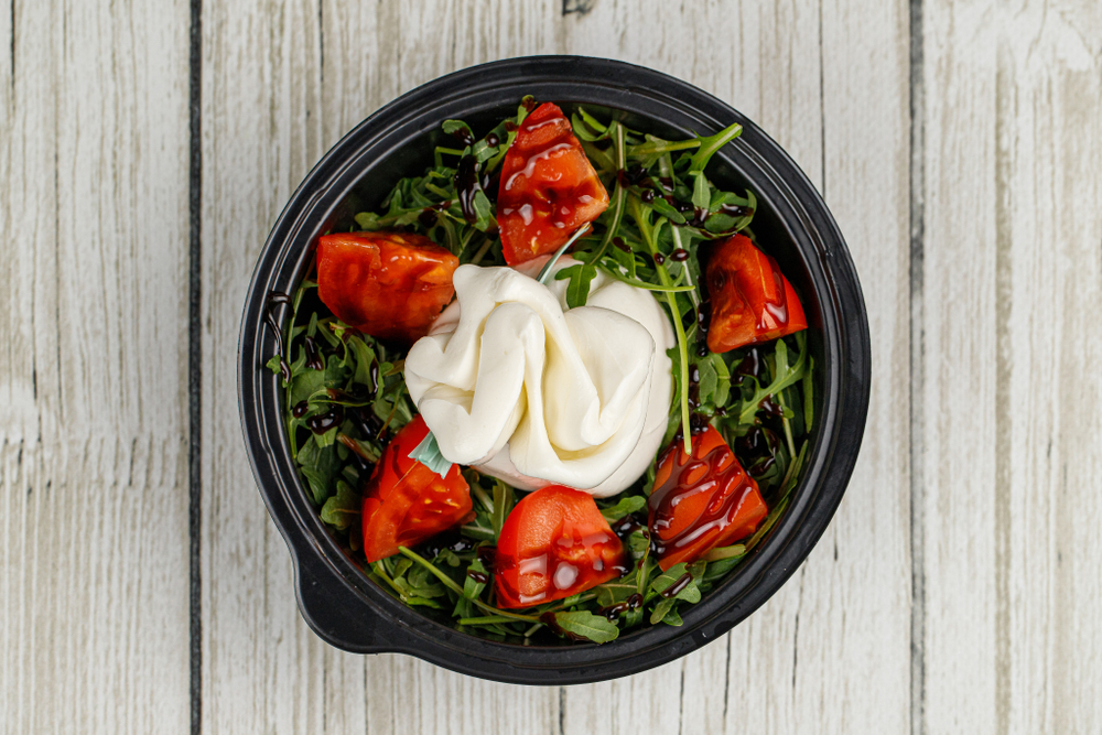 Салат с сыром «Буррата»