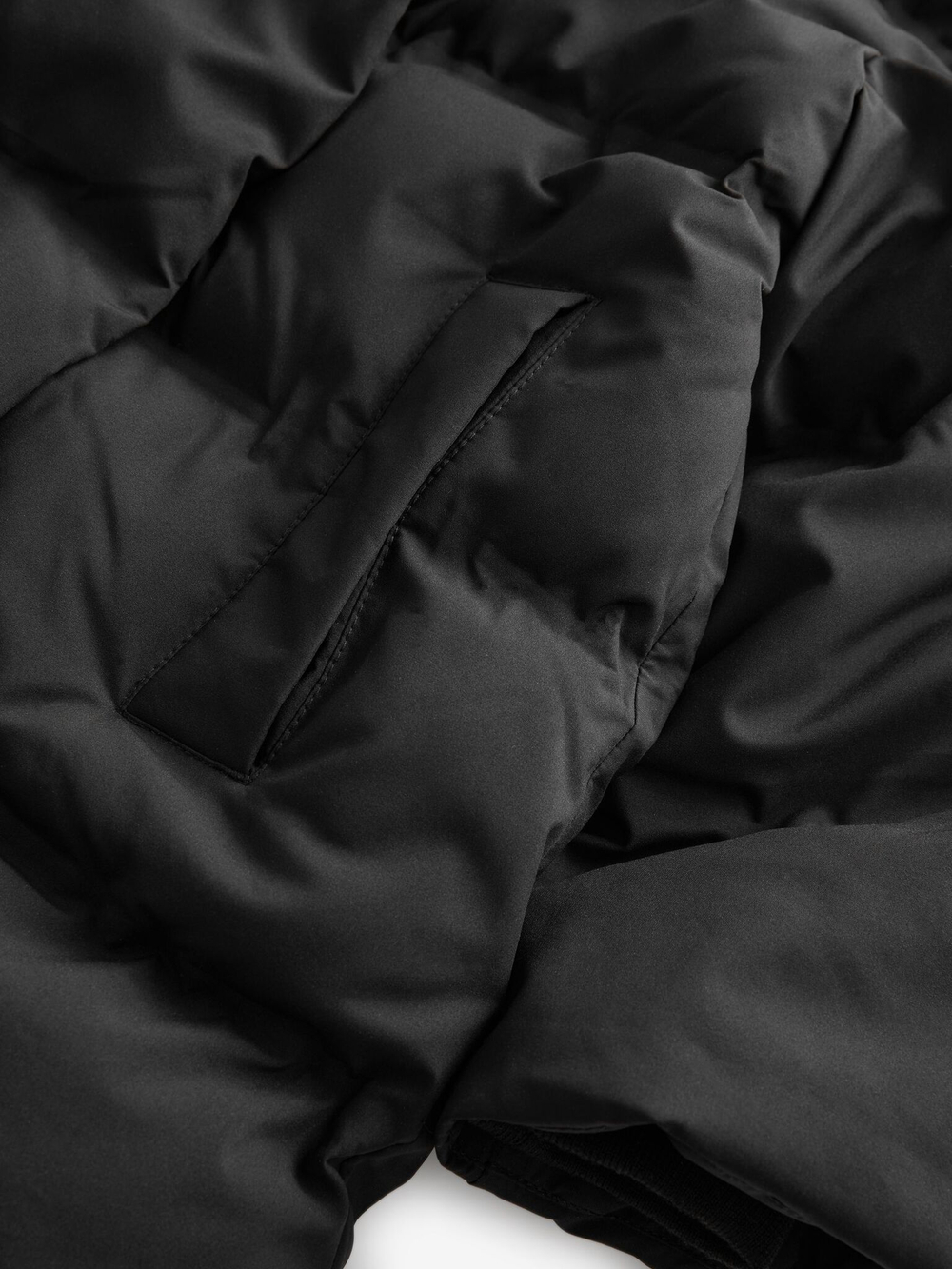 Куртка утепленная с капюшоном для девочки Next 441-964, Черный