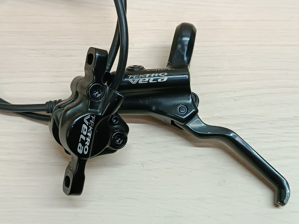 Тормоз для велосипеда Tektro Vela (передний)