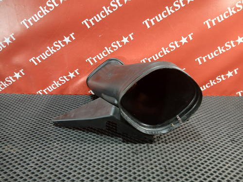 Патрубок воздушного фильтра