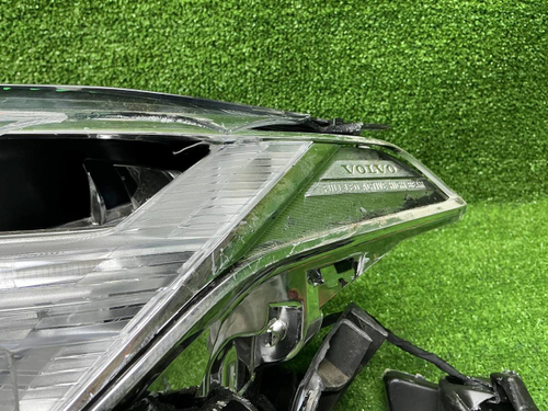 Битая Фара левая Volvo XC90 2 (2014-2019) Full LED