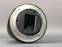 Sony 55-210mm f/4.5-6.3 E OSS