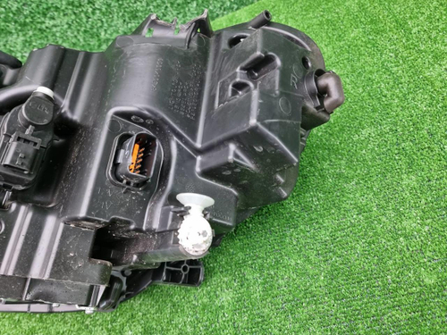 Фара правая Lada Vesta (2022-н.в.) LED