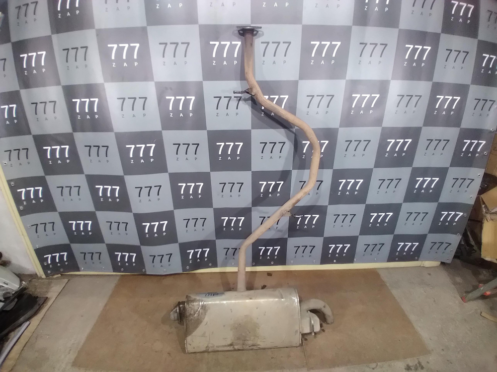 Глушитель задняя часть Toyota C-HR 16-23 Б/У Оригинал 174300Y150