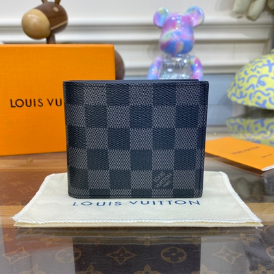 Louis Vuitton Marco Wallet