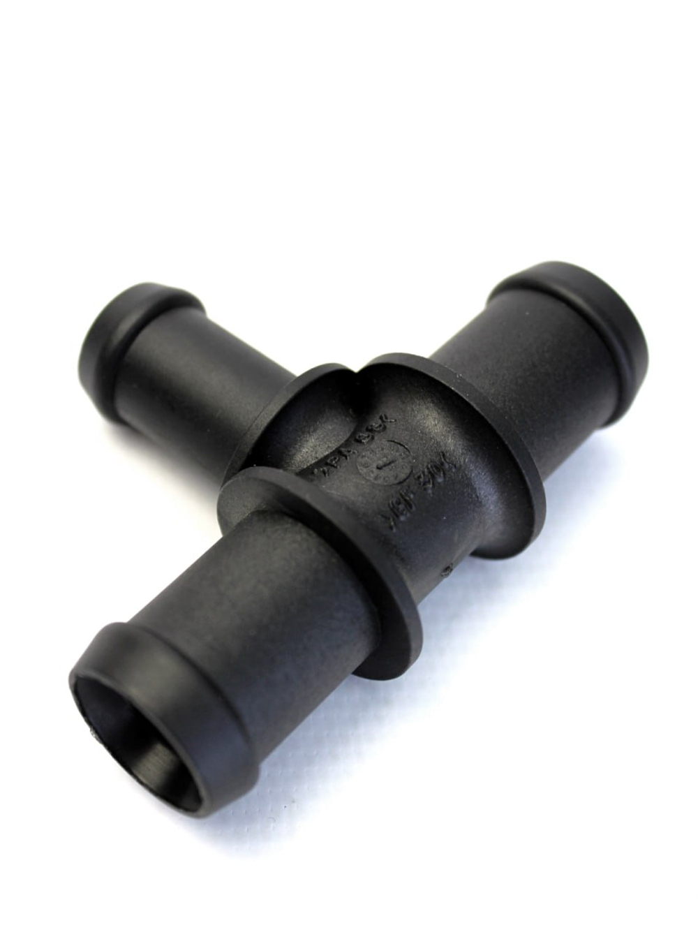 Тройник пластмассовый 20-20-16 - пластик, 75х54х28мм, 50 грамм